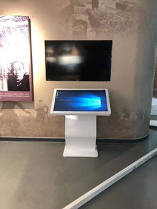 北京觸摸屏一體機 融合廣告機與教育設備，打造高效辦公新體驗